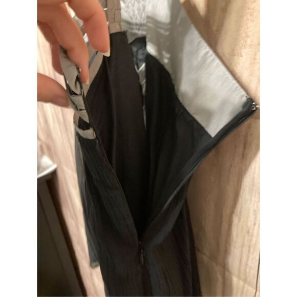 Interlúd Medium silver black tank top NWT 30% Silk - Picture 8 of 11